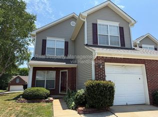 3930 Fountain Village Cir, High Point, NC 27265