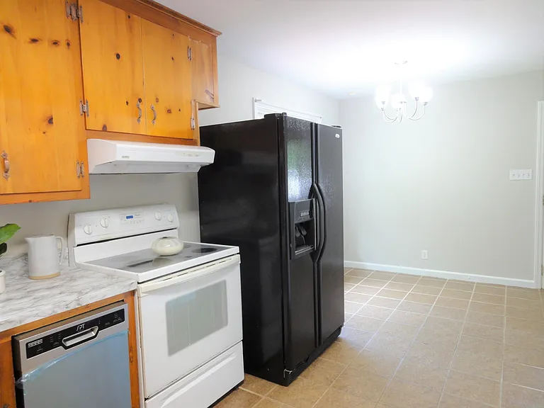 4606 Willa Way — Photo 13
