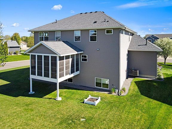 3rd image of 4655 Lannon Ave NE