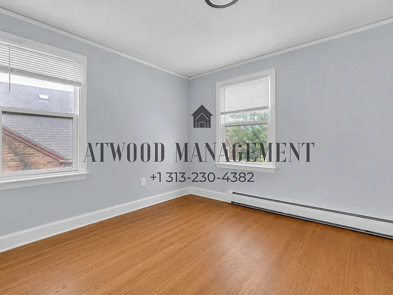 15752 Rutherford St — Photo 8
