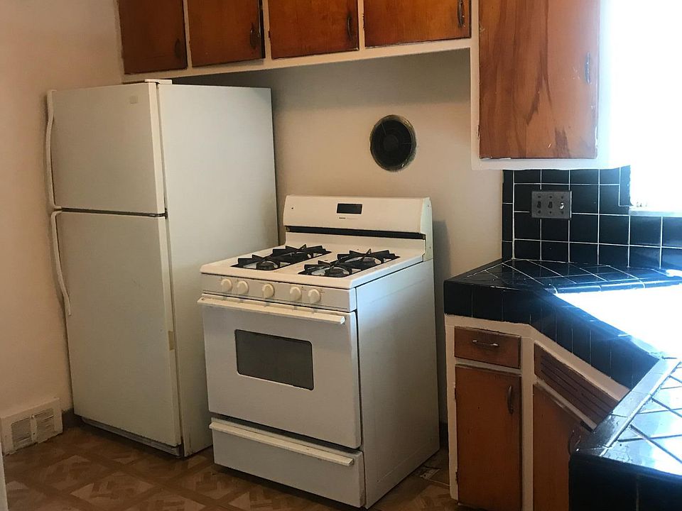 2nd image of 19657 Appleton St