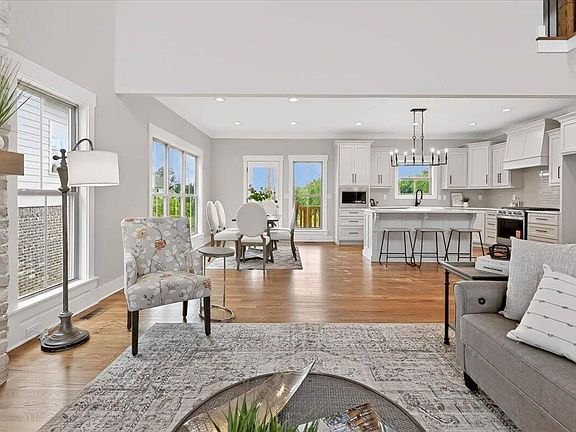 3rd image of 10630 Flicker Way Unit 120