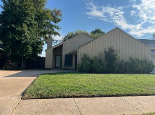 3756 River Oaks Dr, Norman, OK 73072