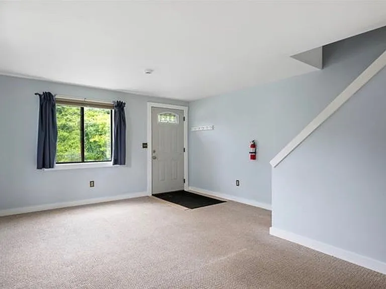 21 Huntington Pl — Photo 5