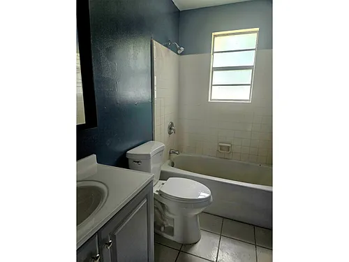 2605 Talbert St #A Photo 1