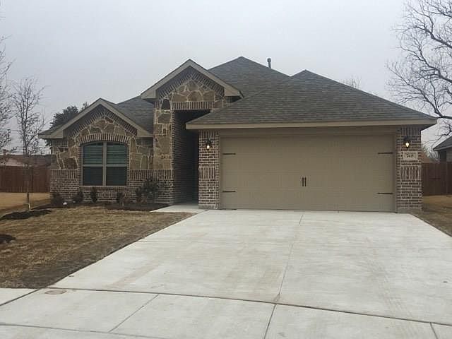 1st image of 748 Ravenwood Dr