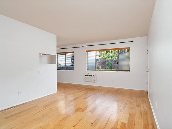 5th image of 1633 Morton Ave APT 4