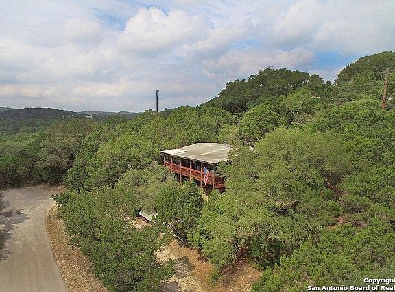 2nd image of 722 Valley Hvn