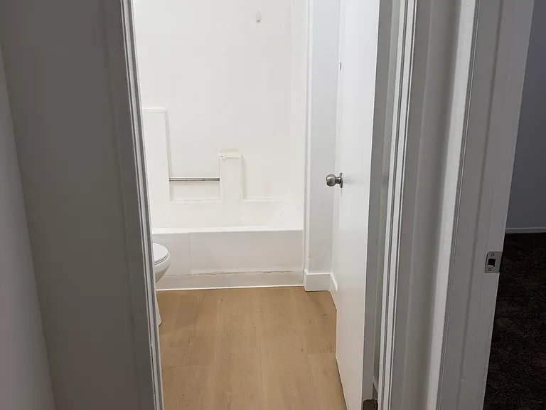 9044 Chantry Ave — Photo 2