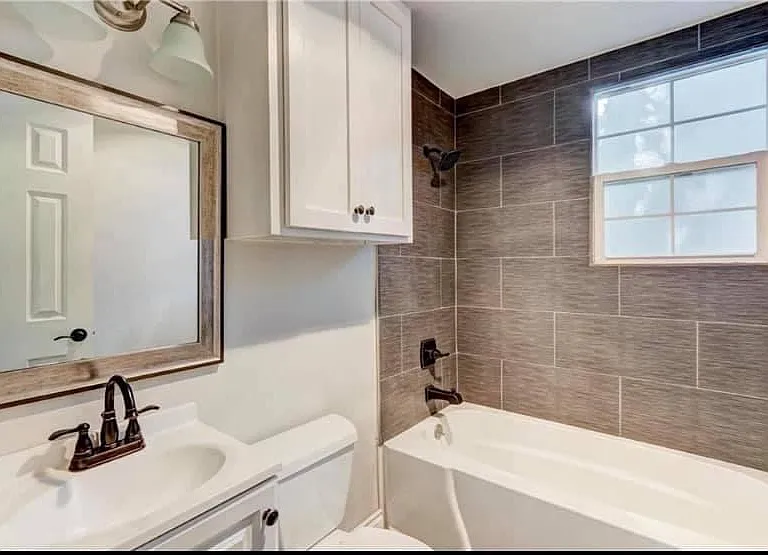 2321 NW 33rd St — Photo 12