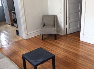 1245 W Barry Ave, Chicago, IL 60657