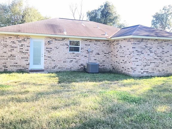 3rd image of 1935 Jerlyn Dr