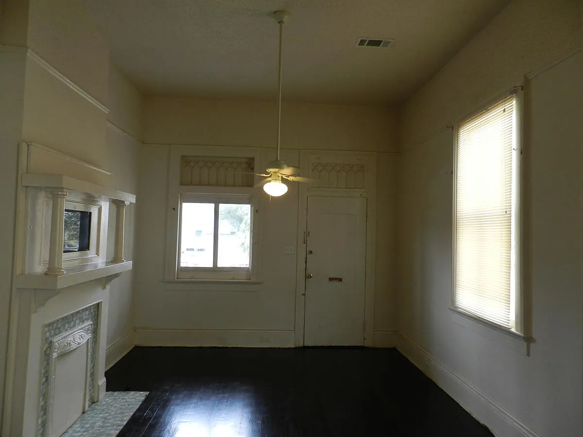 2 bed, 1300 sqft, $1,380 — Photo 3