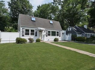 18 Randolph Rd, White Plains, NY 10607