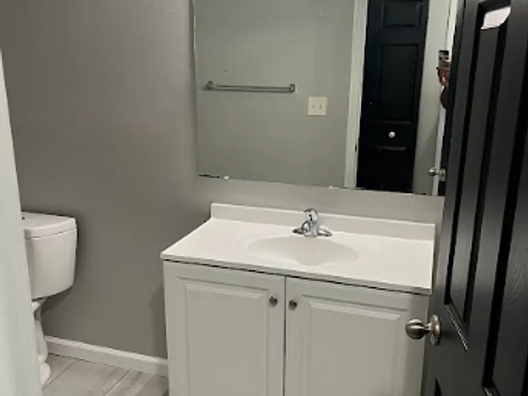 5650 Pardee — Photo 10