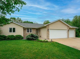 704 Byrnes Dr, Rockton, IL 61072