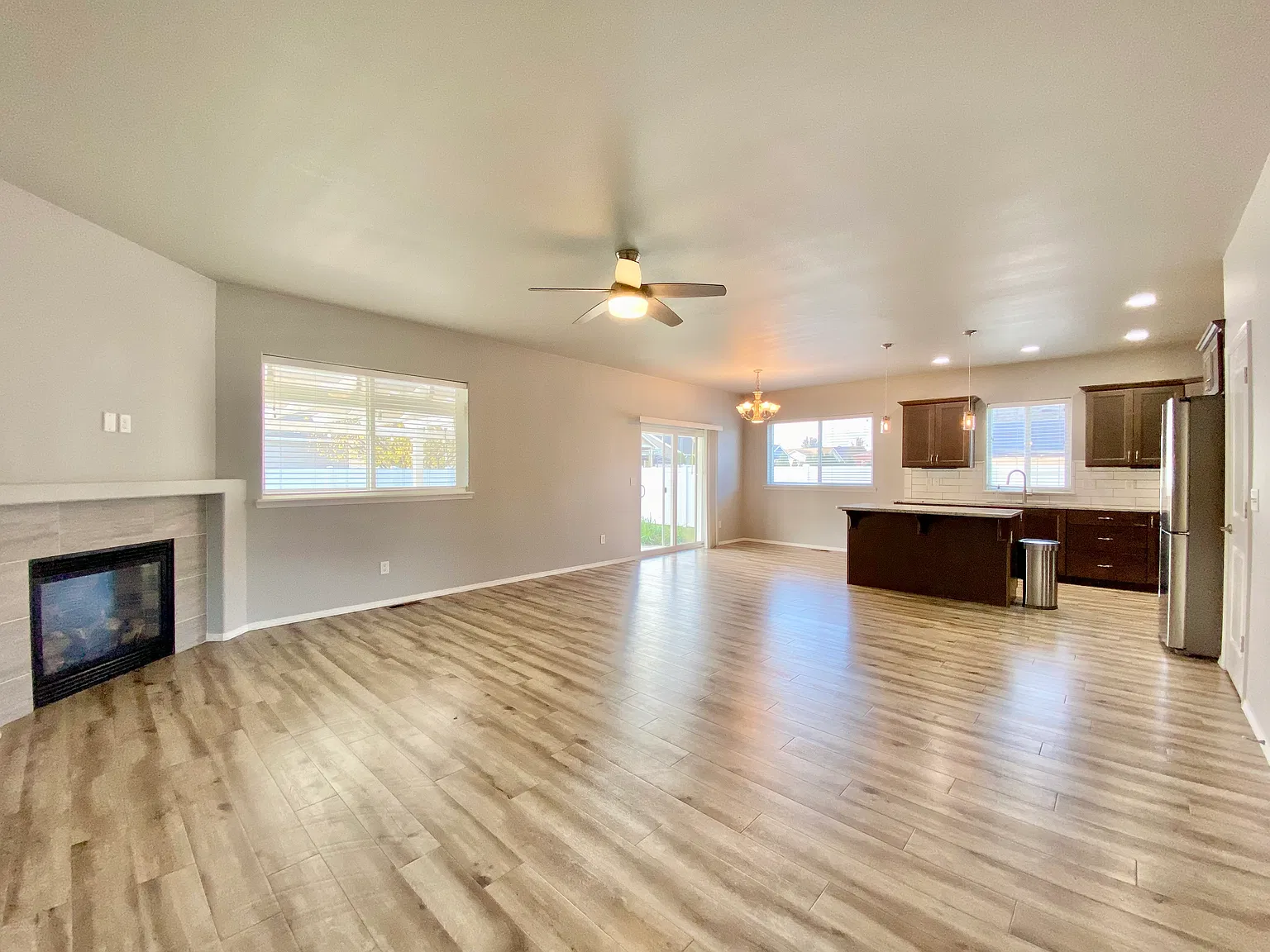 4 bed, 1850 sqft, $2,500 — Photo 3