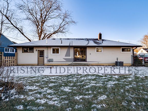 2nd image of 555 Lohnes Dr