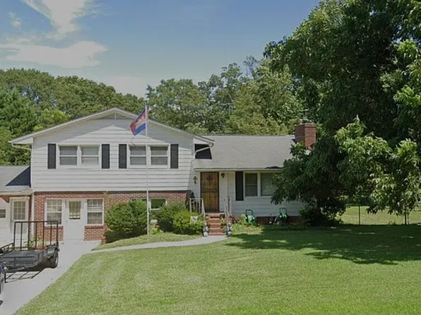 11 Spring Valley Rd, Greenville, SC 29615