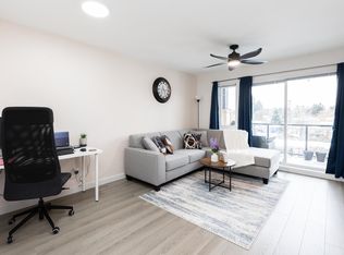 10688 140th St #408, Surrey, BC V3T 0M6