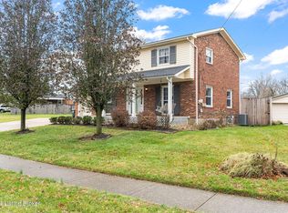 2412 Tregaron Ave, Jeffersontown, KY 40299