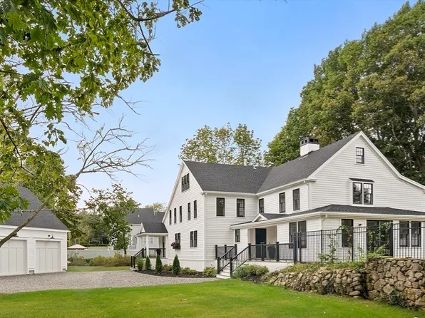 15 Christopher Ln, Scituate, MA 02066