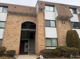 707 Edison Glen Ter, Edison, NJ 08837