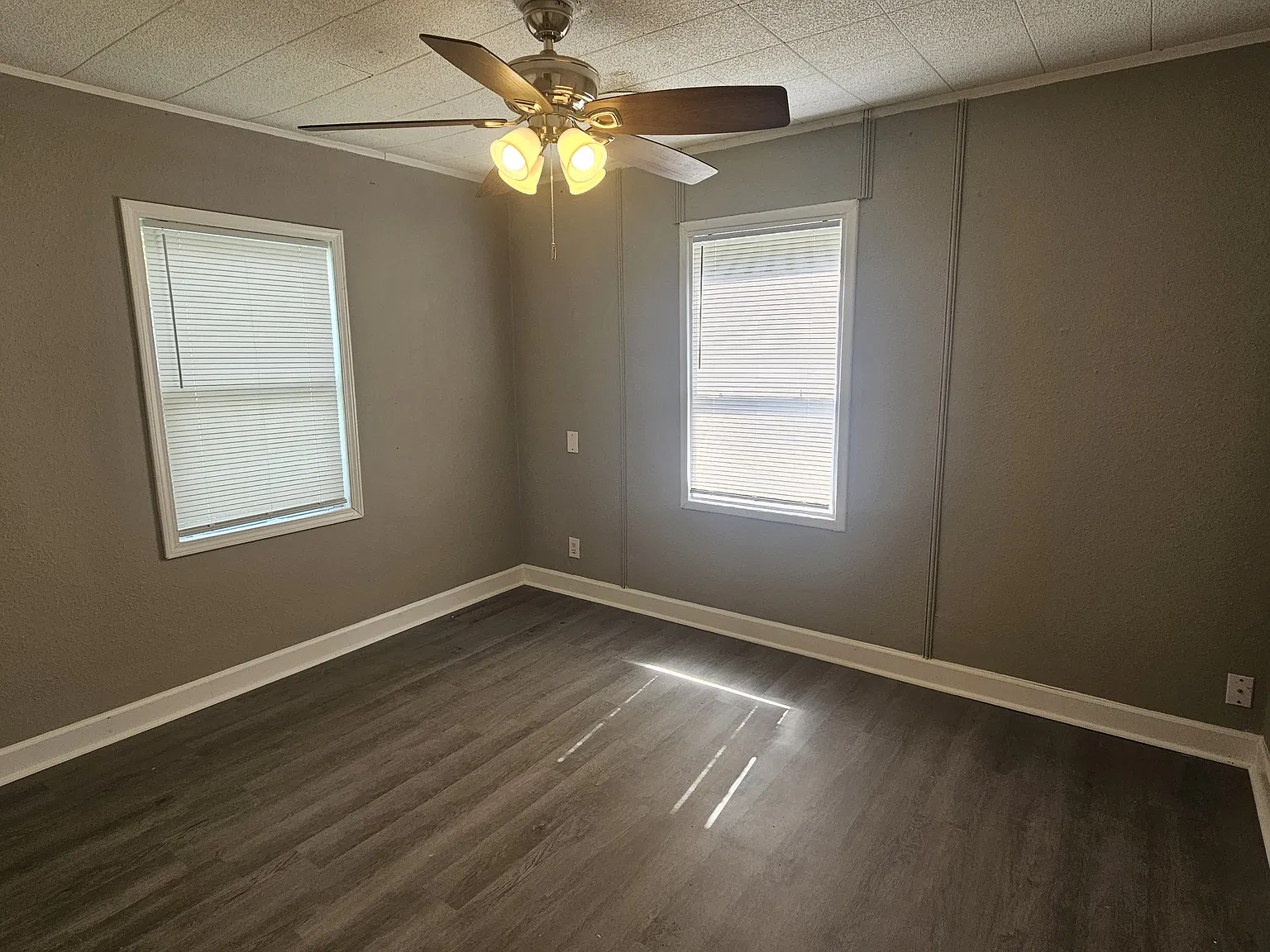3 bed, 1120 sqft, $1,295 — Photo 4