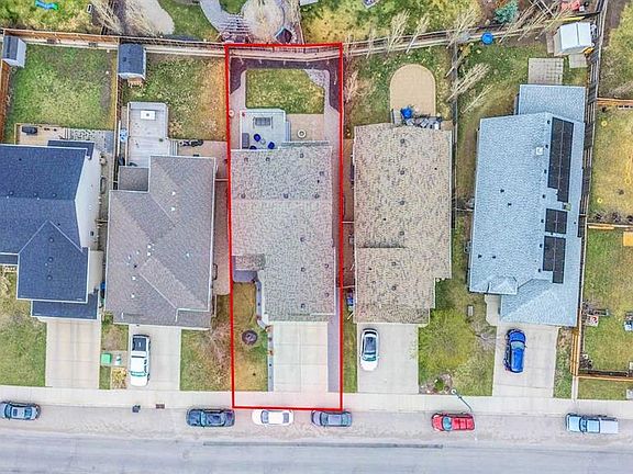 3rd image of 14 Silverado Ridge Line SW