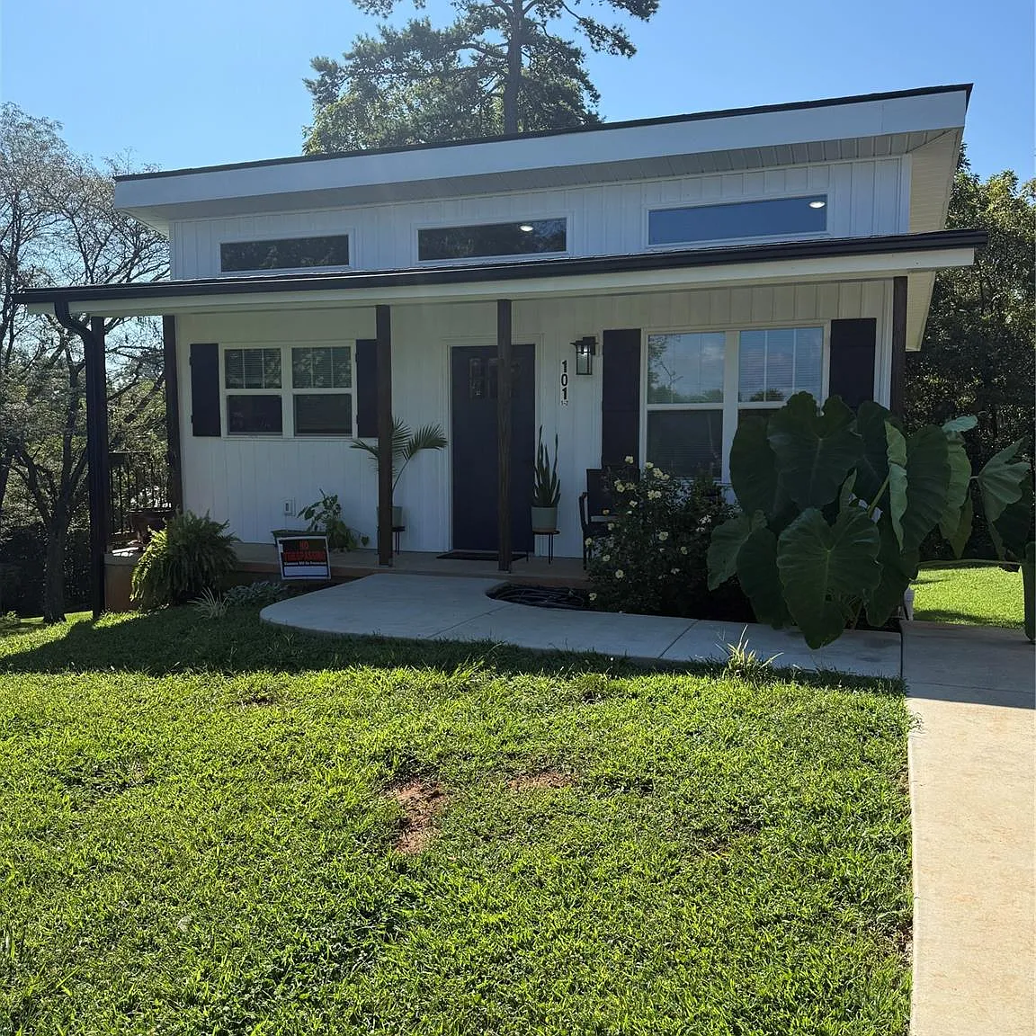 1 bed, 1.0 bath, 480 sqft, $875 — Photo 1
