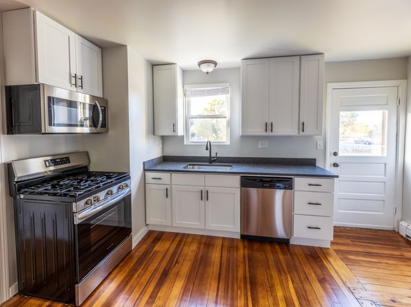 32 N Spooner St