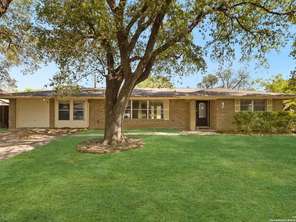 5509 Crosswind, Windcrest, TX 78239