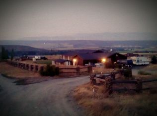 320 Labrador Dr, Thorp, WA 98946