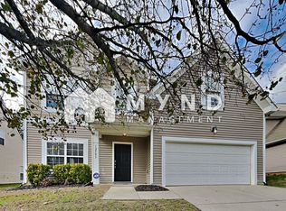 12503 Oakton Hunt Dr, Charlotte, NC 28262