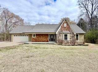 955 Country Club Rd, Somerville, TN 38068