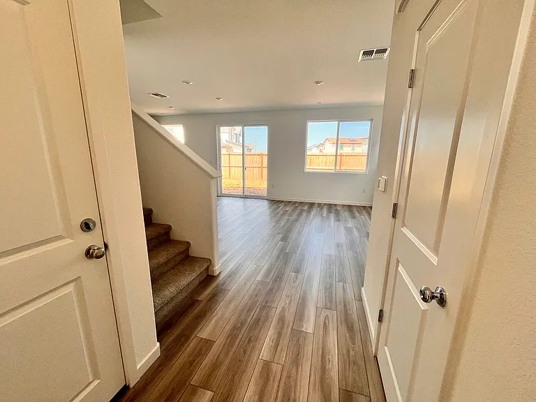 9975 Windage Way — Photo 19