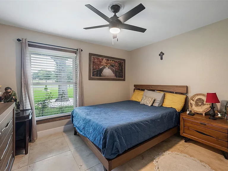 301 Oak Ridge Rd — Photo 15
