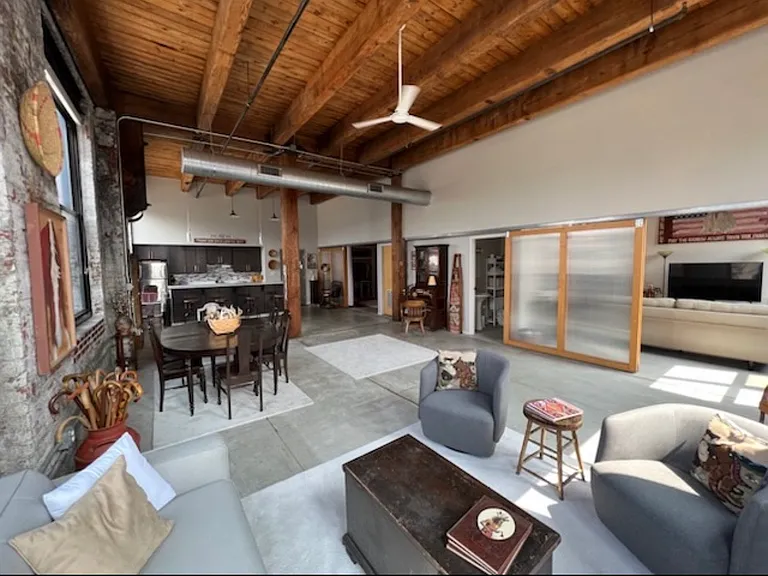 2501 Liberty Ave #2A — Photo 9