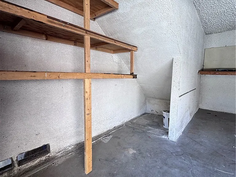 2615 Curtis Ave #B — Photo 50