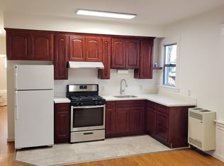 911 Willow St, Oakland, CA 94607