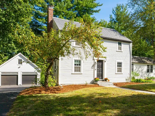 31 Raymond Street, Nashua, NH 03064