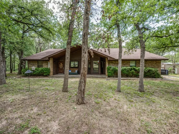 599 Wild Wood Dr, Decatur, TX 76234