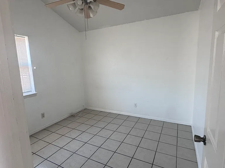 11740 John Polley Cir — Photo 5