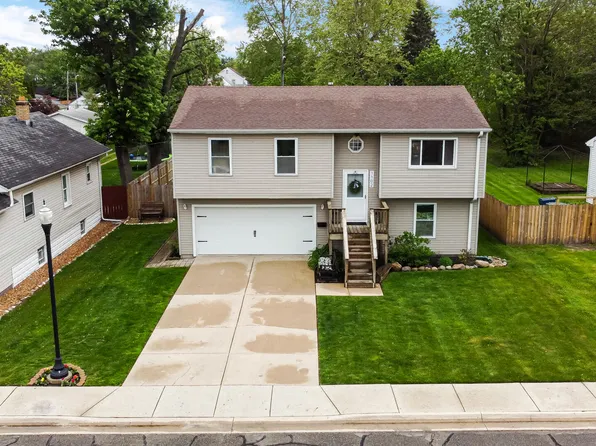 1102 170th Pl, Hammond, IN 46324