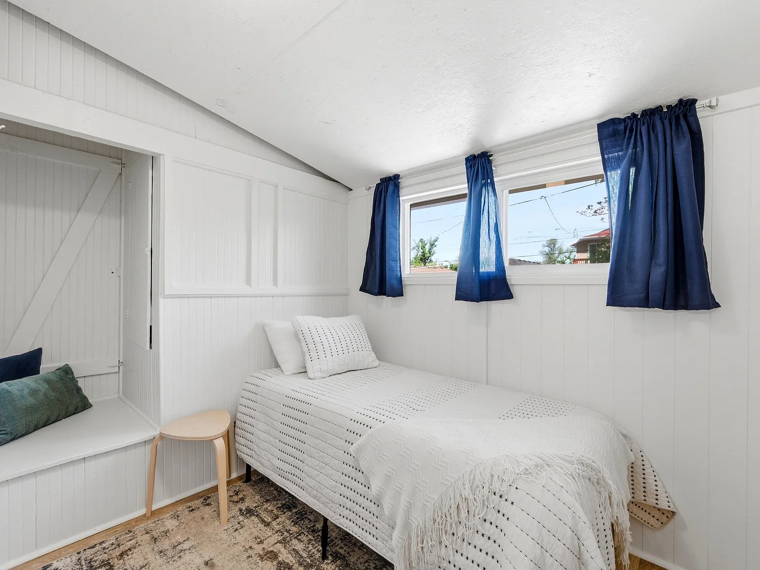 2 bed, 815 sqft, $2,400 — Photo 4