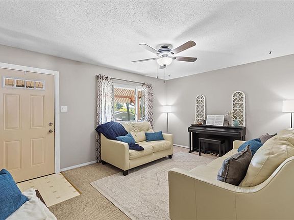 3rd image of 4915 Rose Blossom Ln