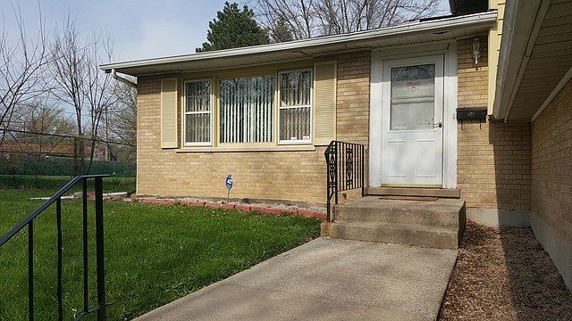 2nd image of 21907 Olivia Ave