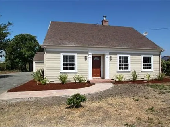 409 Lakeview Rd, Watsonville, CA 95076