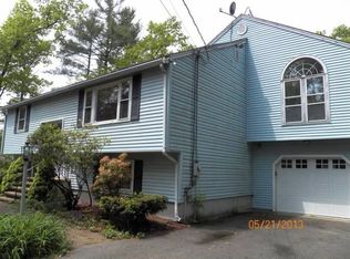 46 English Range Rd, Derry, NH 03038
