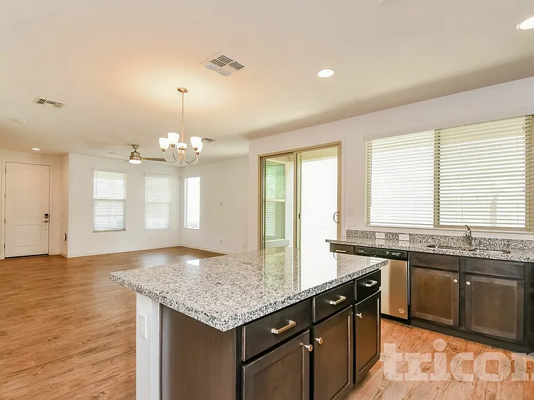 9310 E Strobe Ave — Photo 5